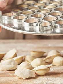 1 件装简易铝制饺子模具 - 37 孔意式饺子压模，适用于自制面团和酥皮，尤其适合制作肉馅饺子 - 厨房必备小工具 - 彩色 - 查看 5