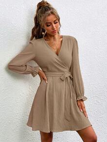 SHEIN Clasi 干玫瑰裹身式浪漫性感V领连衣裙 - 卡其色 - 查看 4