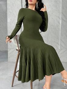 Feyla 女士纯色圆领常规肩部长袖收腰长款针织毛衣连衣裙 - 墨綠色 - 查看 6