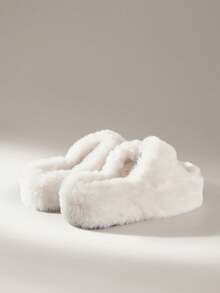 Solecia 女士毛绒柔软舒适厚底家居拖鞋 - 白色 - 查看 4