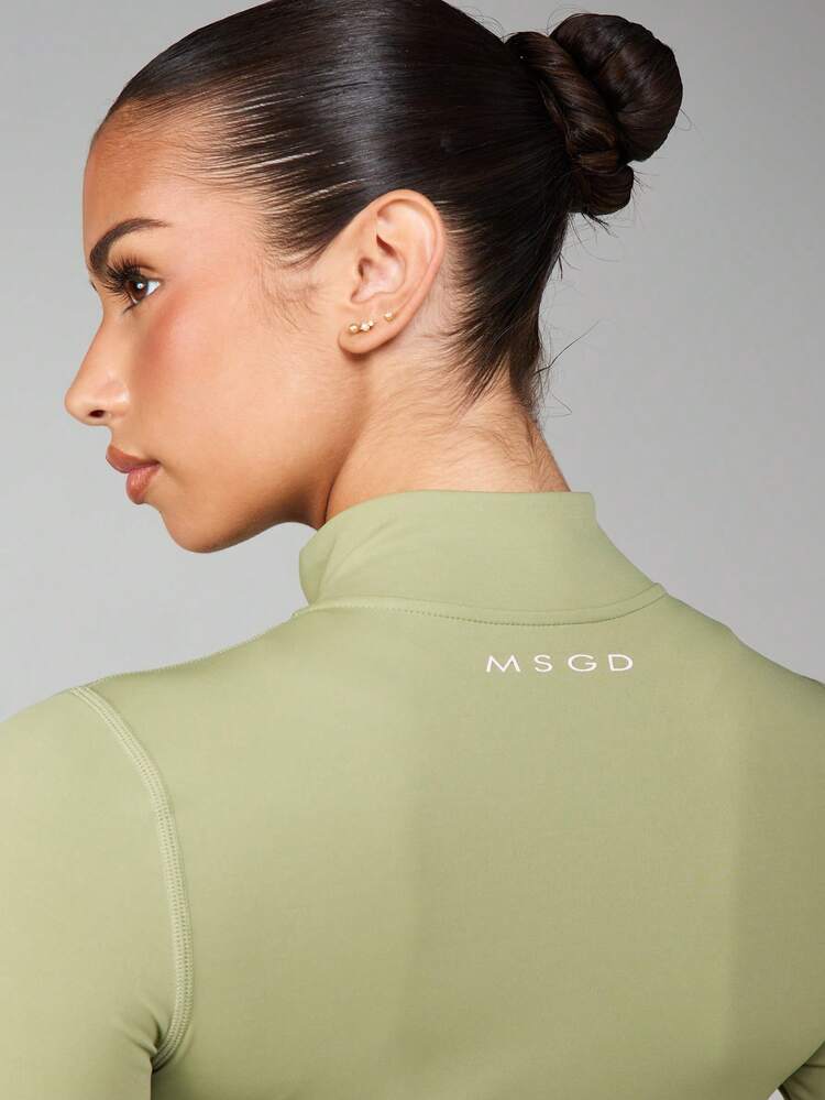MISSGUIDED Women Long Sleeve Athletic Zip Up Mock Neck Jacket With Thumb Holes And Side Pockets Activewear Top