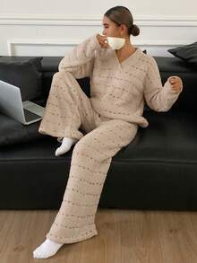 DAZY 两件套女士冬季条纹波点提花宽松长袖上衣和裤子睡衣套装 - 卡其色 - 查看 4