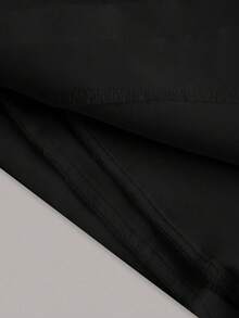 SHEIN EZwear Plus Size Women Solid Color Asymmetric Hem Casual Short Skirt