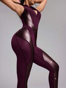 Innovista Woman Sports Jumpsuit Clothes Athletic Workout Outfits Affordable Premium, Chic Club Hijab Friendly Protection Sports Training Aesthetic Lightweight Breathable Active Crop Top Zip Up With Leggings Phone Card Pocket Bottom Two Pieces Daily Athleisure Cycling Biker HIIT Office To Gym Activewear Fall Comfort Movement Functional - Burgundy - View 7
