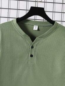 青少年/男士休闲华夫格纹开襟T恤，适合日常通勤，秋冬季可单穿或搭配外套。