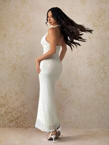 SHEIN PETITE Đầm Maxi Ôm Body Cổ Chữ V Không Tay Họa Tiết Lãng Mạn Thanh Lịch, Thích Hợp Cho Các Buổi Hẹn Hò Mùa Xuân/Hè Và Mặc Nhiều Lớp Thu/Đông - Màu be - Xem 2