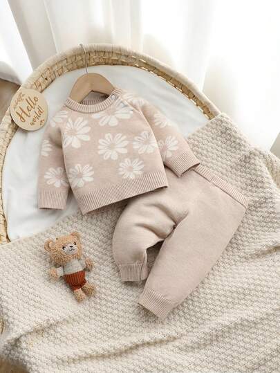 SHEIN Newborn Baby Fashionable Cute Round Neck Oblique Button Long Sleeve Floral Jacquard Sweater Top + Elastic Cuff Pants, Suitable For Spring, Autumn And Winter Baby Set Autumn Winter Season Neutral Baby Clothes Newborn Neutral Outfit Mocha Baby Clothes Baby Warm Sets New Born Neutral Outfit Neutral Baby Clothes Unisex
