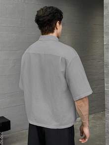 ESTAVOR 男士休闲时尚梭织短袖衬衫，饰有刺绣北极熊图案，适合夏季穿着 - 灰色 - 查看 3