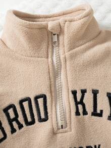 女童秋冬抓绒字母刺绣高领半拉链弧形下摆长袖上衣和黑色磨毛打底裤套装 - 彩色 - 查看 6