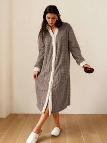 SHEIN 撞色滚边单排扣提花加厚绒面开衫睡袍，长袖家居服