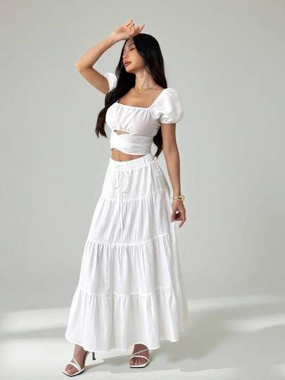 SHEIN PETITE 女士休闲度假多层蛋糕裙，百搭休闲优雅，适合春夏秋冬穿着，适合假期、约会、早午餐等场合，亚麻白色夏季裙装