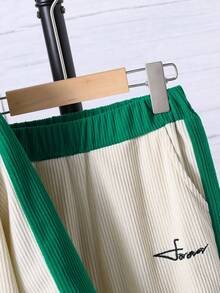 SHEIN Vacaura 两件套青少年男童字母刺绣撞色拉链领外套和裤子休闲套装