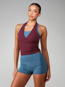 MISSGUIDED 女士挂脖式裹身运动文胸，采用撞色拼接设计，内置支撑，适合积极的生活方式 - 彩色 - 查看 3