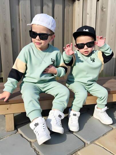 2 件套男婴休闲针织拼布圆领长袖运动衫和裤子套装，舒适通勤、上学、日常休闲，适合儿童服装、男婴服装、返校、生日派对、婚礼、洗礼，适合秋冬季，羊毛，加厚