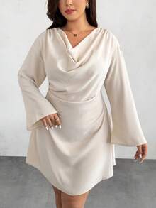 Firerie Váy công sở cổ chữ V tay loe nhún eo cỡ lớn, váy đi làm hàng ngày thanh lịch tối giản, váy tay loe satin cổ nhún bất đối xứng cho công sở, đi làm, mặc hàng ngày, thanh lịch sang trọng, trang phục mùa thu cho phụ nữ, váy dự tiệc cưới - Màu be - Xem 4