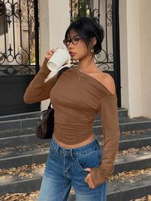 SHEIN Unity Camiseta corta ajustada con cuello asimétrico y fruncido, de unicolor, de moda de otoño - Café integral - Ver 3