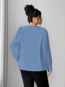 Elenzga Blusa de mujer talla grande con cuello con volantes, decoración de botones metálicos y mangas farol, elegante y adecuada para el trabajo, primavera/otoño - Azul - Ver 2