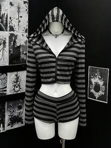EgrlEra 两件套女士条纹长袖拉链连帽露脐上衣和短裤套装 - 彩色 - 查看 1