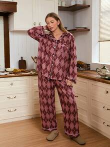 SHEIN Doze Lane Bộ đồ ngủ dài tay cổ bẻ họa tiết kẻ caro nhăn nhúm cỡ lớn dành cho nữ, thích hợp cho mùa thu và mùa đông. - Nhiều màu - Xem 1