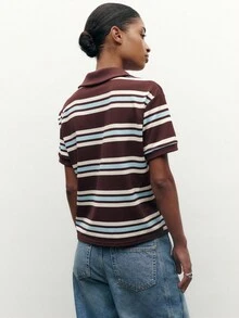 Nöista Short-Sleeve Striped Polo Shirt With A Straight Relaxed Fit, Offering A Vibrant Retro-Inspired Look That Is Casual, Versatile And Easy To Style For Women's Winter Outfits; Perfect For Everyday Wear, Urban Outings, Travel, Light Layering With Sweaters Or Windbreakers, And Effortless Casual Looks For The Christmas Season And New Year. - Multicolor - View 2