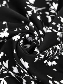 EMERY ROSE Plus Size Elegant Commuter Floral Print Patchwork Dress - Black - View 8