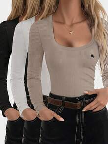 EMERY ROSE Women's Minimalist Horse Pattern Round Neck Fitted Long Sleeve T-Shirt, Autumn - Multicolor - View 1