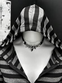 EgrlEra 两件套女士条纹长袖拉链连帽露脐上衣和短裤套装 - 彩色 - 查看 4