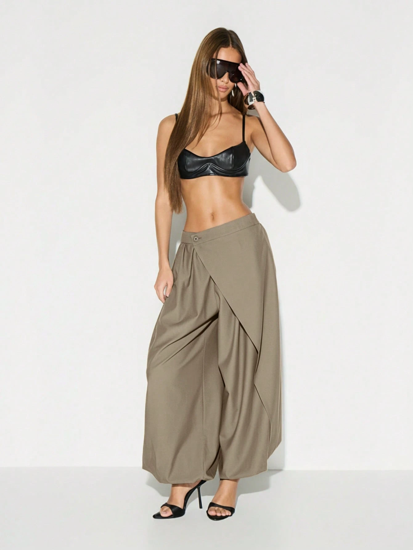 KIZN Wide Leg Palazzo Pants With Button Detail
