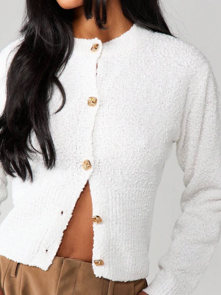 MISSGUIDED Cardigan con bottoni frontali morbido e soffice, con dettagli in metallo dorato e collo tondo, manica lunga, maglia pelosa, ideale per l'autunno e l'inverno come capo di abbigliamento da sovrapporre