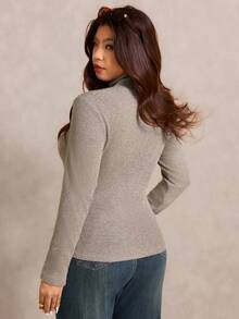 Elaquor Plus Size Women Solid Color Knit Undershirt T-Shirt, Autumn/Winter - Apricot - View 2