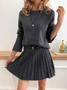 SHEIN Unity Set de 2 piezas con suéter y falda de estilo universitario para mujer - Gris Oscuro - Ver 4