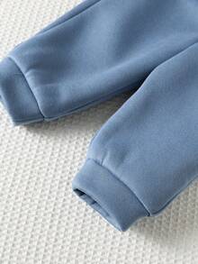 SHEIN 2pcs/Set Toddler Boys/Girls Fall & Winter Outfits, Patchwork Contrast Color Hooded Sweatshirt Long Sleeve Knit Top And Pants Set, Comfortable Casual Cute Letter Graphic Basic Hoodie And Pants Suit, Suitable For Indoor, Outdoor, Daily Wear, Sports, Play, Party, Photography, Holiday  Baby Boy Tracksuits