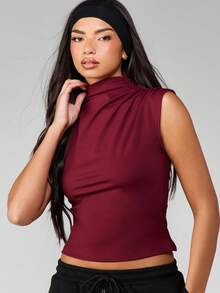 MISSGUIDED Top sin mangas de cuello alto color borgoña con detalle recogido y silueta ajustada para ocasiones de otoño, invierno y fiestas - Burdeos - Ver 3