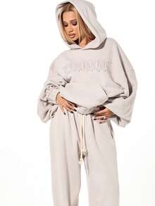 SUMWON WOMEN Áo hoodie dáng lửng cỡ lớn có họa tiết thêu chữ và túi giữa cho phong cách dạo phố thoải mái mùa đông thu - Xám - Xem 6