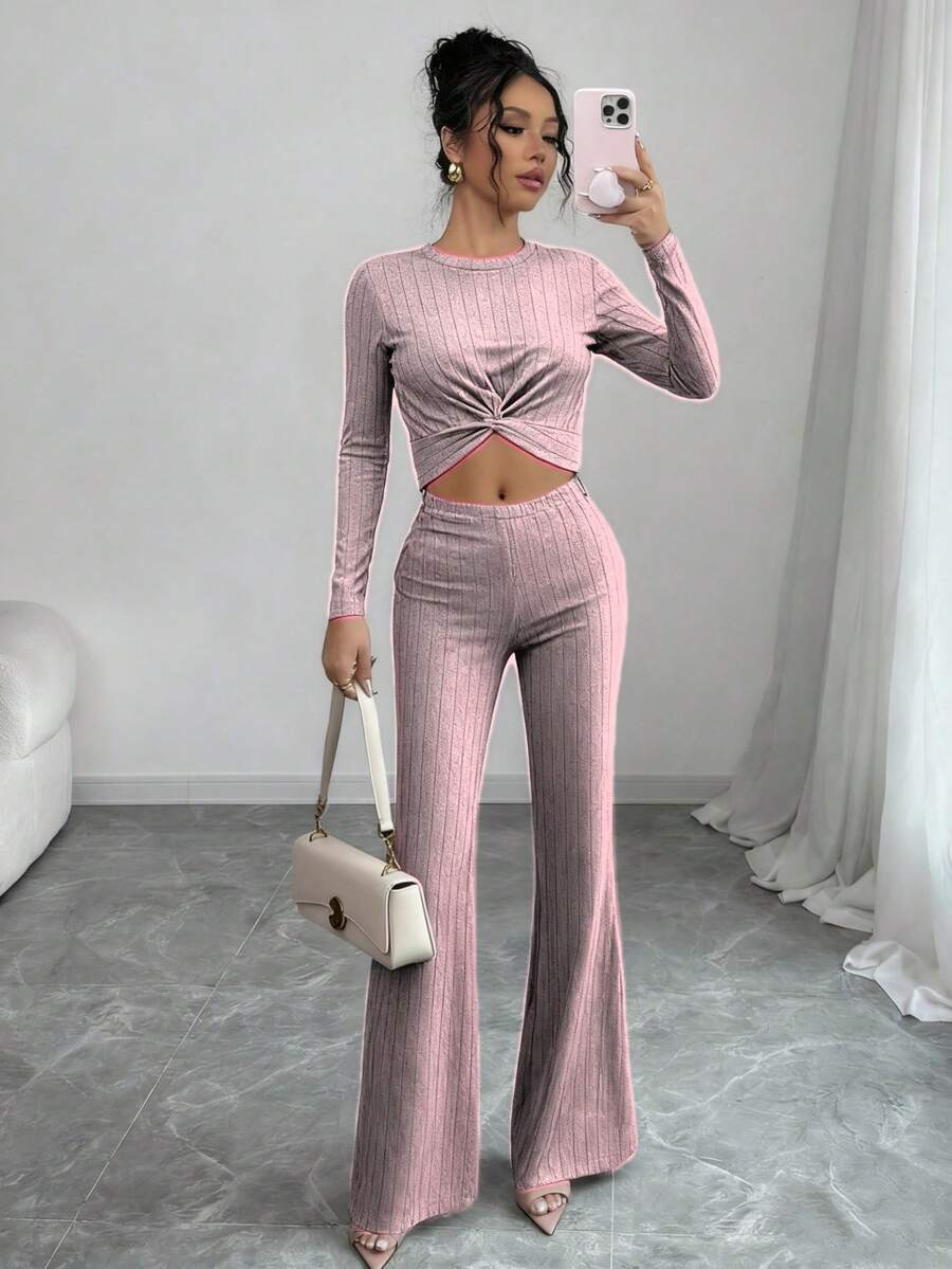 A Fitted Top And Trousers Set, Made From Lightweight Fabric, Perfect For Spring And Summer. - 淺粉色 - 查看 1