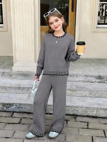 SHEIN 少女休闲时尚百搭撞色滚边套头毛衣和宽松针织裤套装，适合周末、休闲外出、返校、万圣节、圣诞节等秋冬季穿着。