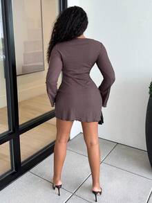 Alexandranx 1 pièce Robe décontractée pour femme de couleur unie élégante à manches évasées, printemps et été - Marron - Voir 2
