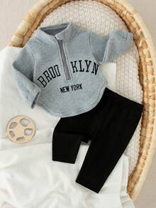 SHEIN 2件組女嬰新生兒秋季套裝 灰色保守版刷毛上衣 刺繡英文 & 黑色內搭褲 可愛返校穿搭 新生兒嬰兒適用 - 彩色 - 查看 4