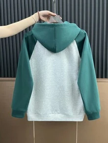 SHEIN Teen Boy Back To School Casual Everyday Contrast Color Pocket Raglan Sleeve Sweatshirt Two Tone Sweatshirt Green Sweatshirt Boys Jogging Green And Grey Color Blocking,In Fall/Winter - Multicolor - View 3