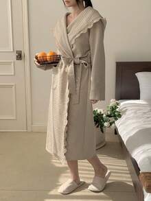 DAZY Women's Plaid Textured Fabric Lace Trim Hooded Loose Long Robe, Autumn/Winter - Khaki - View 7