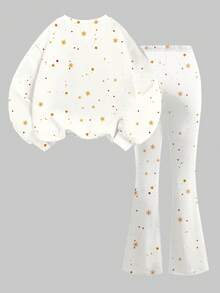 2件套女童圣诞姜饼人和雪花印花休闲宽松圆领长袖卫衣和裤子套装，适合秋冬季节和圣诞派对穿着 - 彩色 - 查看 3