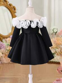 SHEIN Baby Girls' Black Satin Dress With Sheer Shoulder Straps, Paired With White Lace Trim, Elegant And Fashionable For Everyday, Gatherings And Parties - Black - View 2