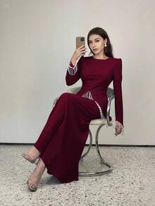 SHEIN Elenzya 优雅浪漫修身珍珠流苏装饰圆领长袖A字连衣裙，适合女士参加派对和正式场合。 - 酒紅色 - 查看 5