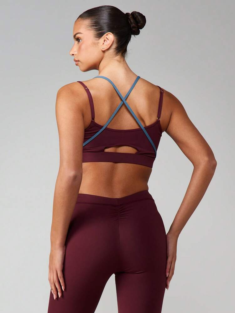 MISSGUIDED Crisscross Back Sports Bra With Blue Trim