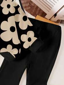 Souflis Souflis 一套女婴休闲碎花圆领卫衣和喇叭裤套装，适合秋冬季外出穿着 - 彩色 - 查看 5