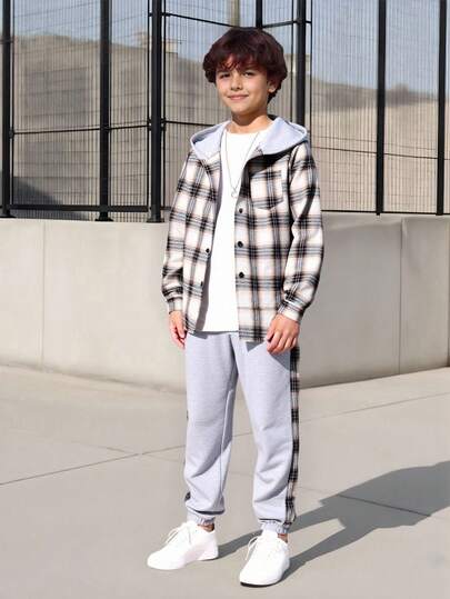 Vacaura 男童连帽格子拼布衬衫搭配同款拼布运动裤，休闲运动风格，适合室内外穿着