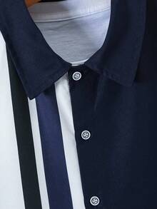 SHEIN Vacaura 2 件青少年男孩夏季条纹贴领短袖衬衫和休闲短裤套装，时尚户外运动派对装 - 藏蓝色 - 查看 4