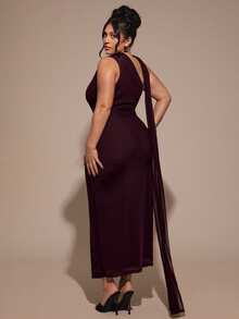 SHEIN BAE Plus Size Women Dark Purple Solid Color Sleeveless Ruched Fitted Fashion Dress,Summer Elegant Formal Gown For Wedding Guest,Birthday,Valentine's Day - Brown - View 1