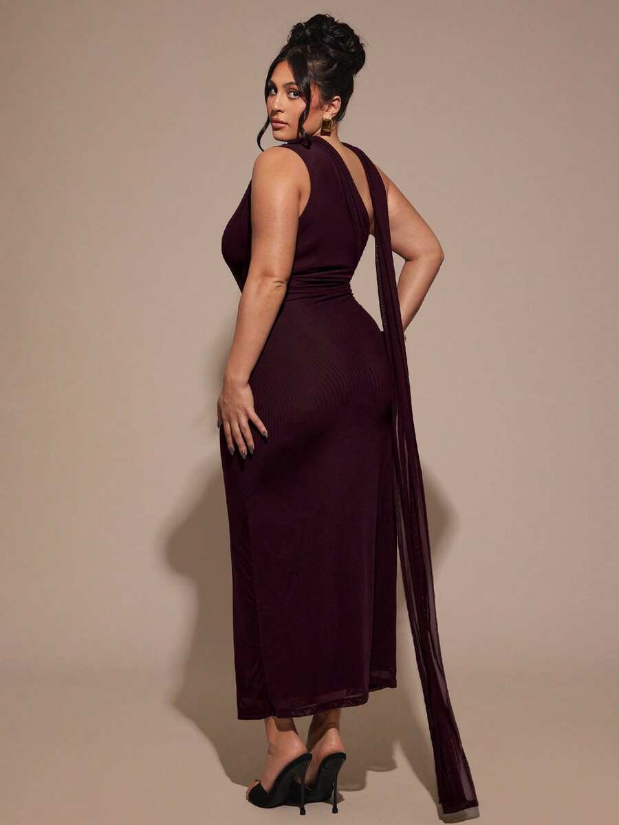 SHEIN BAE Plus Size Women Dark Purple Solid Color Sleeveless Ruched Fitted Fashion Dress,Summer Elegant Formal Gown For Wedding Guest,Birthday,Valentine's Day - Brown - View 1