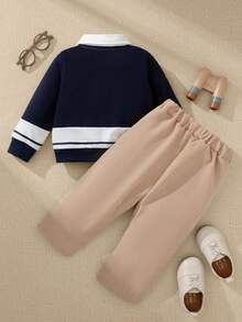 Souflis Souflis Set casual da 2 pezzi in stile scolastico, composto da una maglietta a maniche lunghe blu navy e pantaloni beige chiaro per ragazzi, adatto per la scuola, raduni, uscite e varie occasioni, nuova collezione autunno/inverno 2025 - Blu Navy - Visualizzare 2